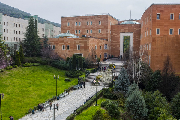 Yeditepe Üniversitesi’ne Yakın Kız Öğrenci Pansiyonu